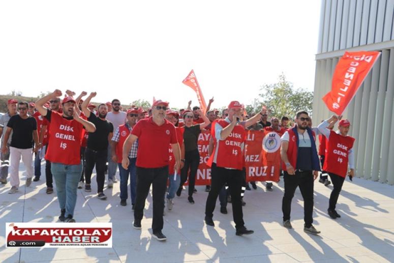 Tekirdağ Büyükşehir Belediyesi işçileri ek zam talebiyle eylem yaptı